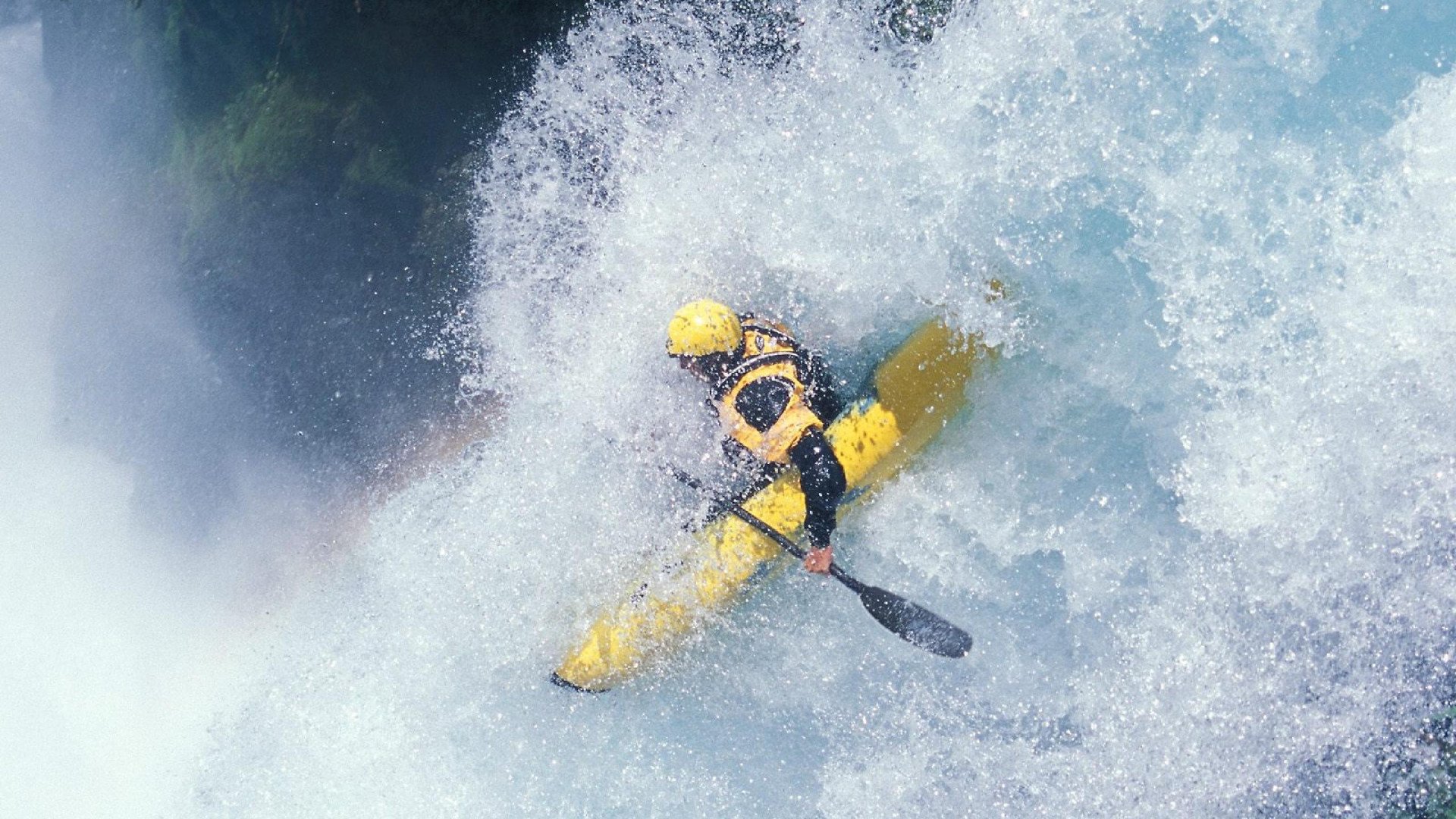 西班牙女足首次捧起欧冠奖杯，西班牙女足厉害吗