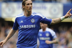 开云全站-中国队精准换泳助力夺铜成功，中国队泳裤